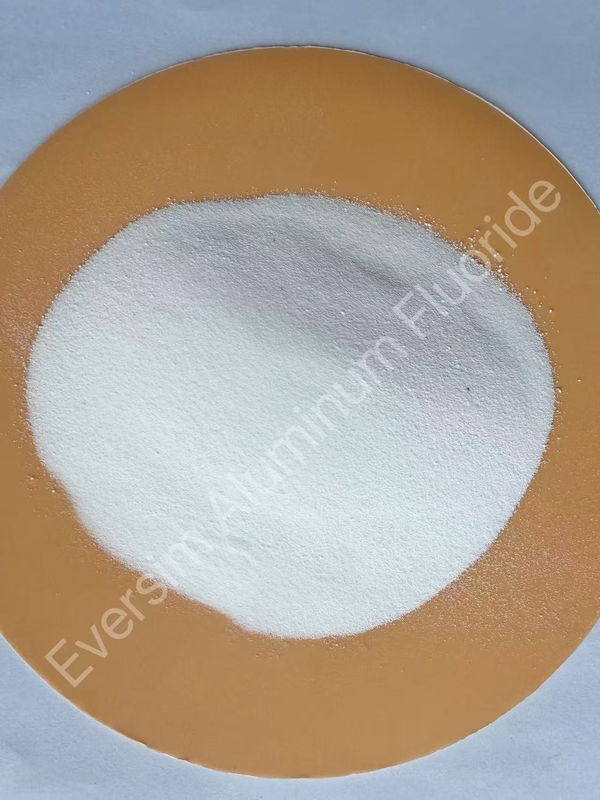 উচ্চ বিশুদ্ধতা 98% আণবিক ওজন 83.98 আলফ 3 অ্যালুমিনিয়াম ফ্লোরাইড ফর ফ্লাক্স উপাদান শিল্প গ্রেড